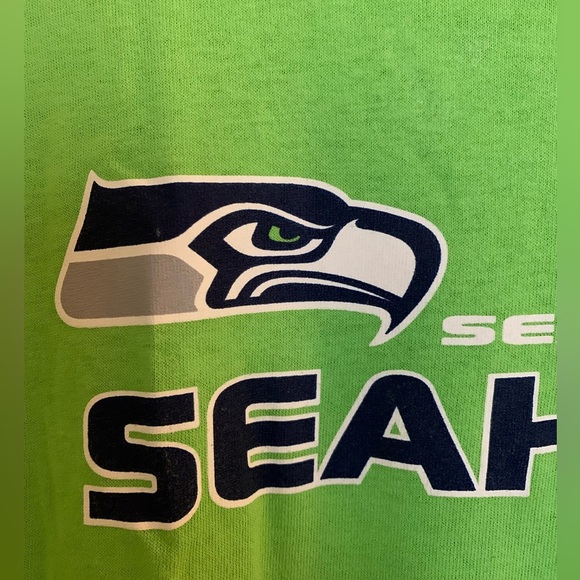 OFFICIAL NFL Lime & Navy Seahawks tee Size Large - Picture 3 of 6